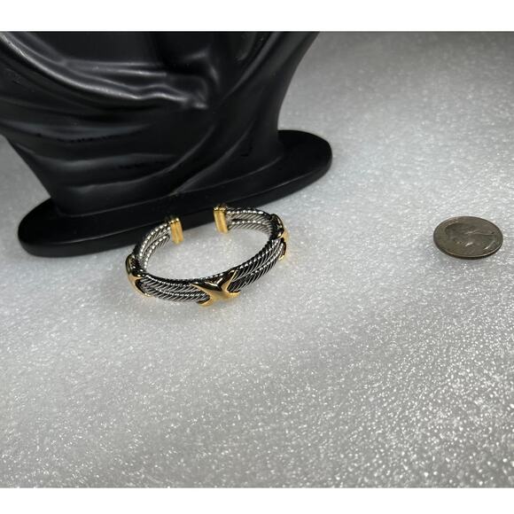 Silver Gold Tone Twisted Metal Bracelet Cuff Deadstock New in pack - Picture 13 of 16